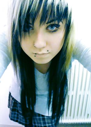 Amateur Emo Girls #9 of 12