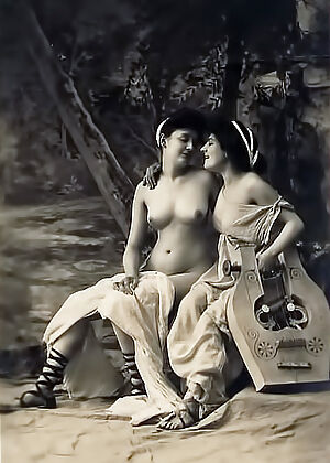 Vintage Cuties #1 of 10