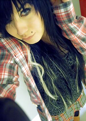 Amateur Emo Girls #7 of 12