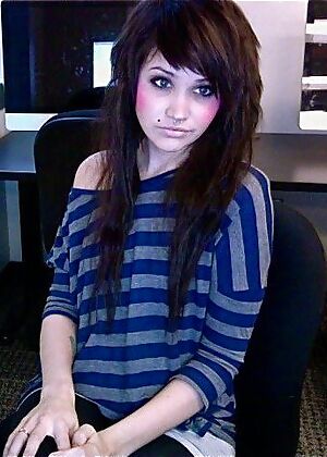 Amateur Emo Girls #7 of 12