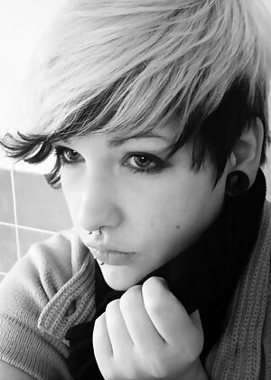 Amateur Emo Girls #10 of 12
