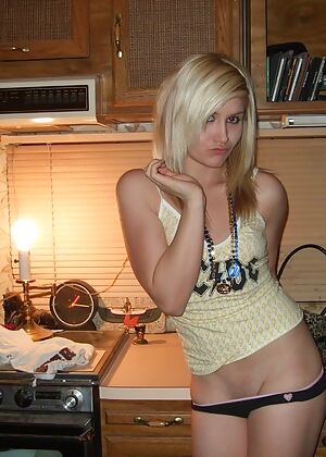 Amateur Emo Girls #1 of 12