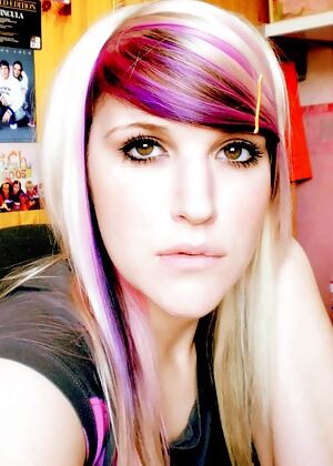 Amateur Emo Girls #3 of 12