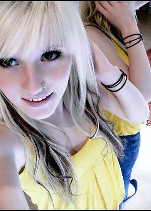 Amateur Emo Girls #7 of 12