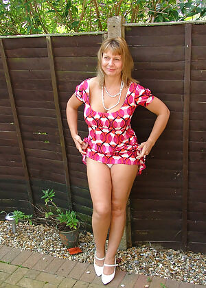 Bedfordshire Blonde #7 of 20
