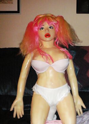 Sex With Real Dolls #5 of 6