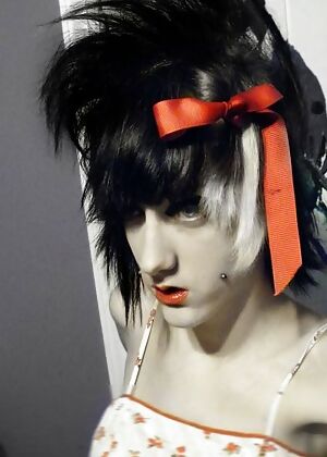 Amateur Emo Girls #8 of 12