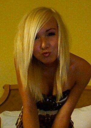 Amateur Emo Girls #11 of 12