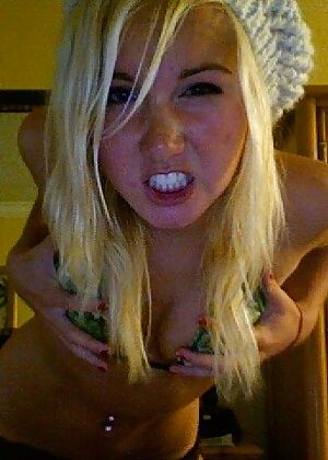 Amateur Emo Girls #5 of 12