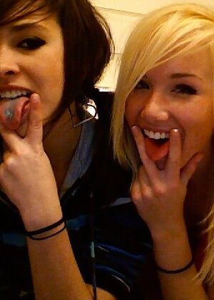 Amateur Emo Girls #8 of 12