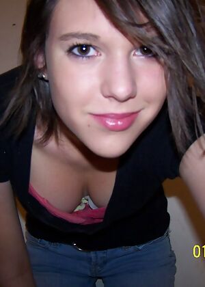 Amateur Emo Girls #7 of 12