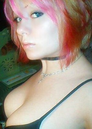 Amateur Emo Girls #9 of 11