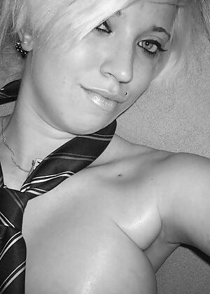 Amateur Emo Girls #7 of 12