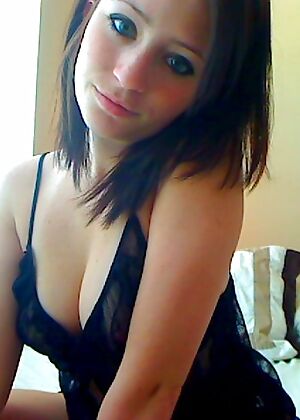 Amateur Emo Girls #4 of 12