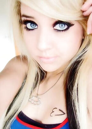Amateur Emo Girls #2 of 12