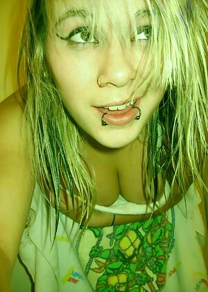 Amateur Emo Girls #5 of 12