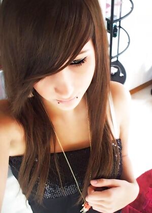 Amateur Emo Girls #6 of 12