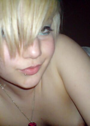 Amateur Emo Girls #7 of 12