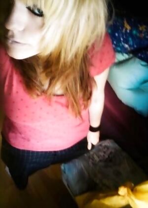 Amateur Emo Girls #7 of 12
