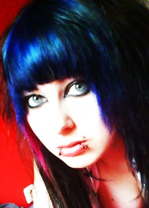 Amateur Emo Girls #1 of 12