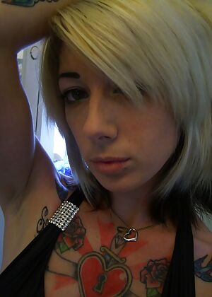 Amateur Emo Girls #11 of 12