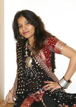 Kavya Sharma #4 of 12