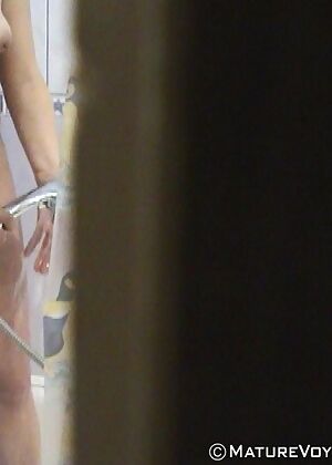 Mature Voyeur Videos #3 of 14