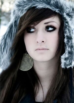 Amateur Emo Girls #9 of 12