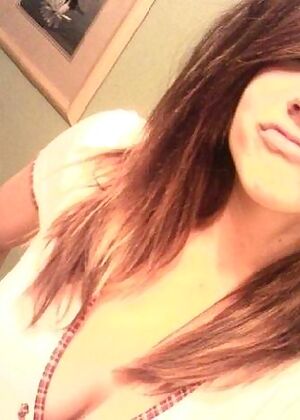 Amateur Emo Girls #5 of 12