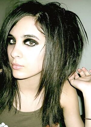 Amateur Emo Girls #7 of 12